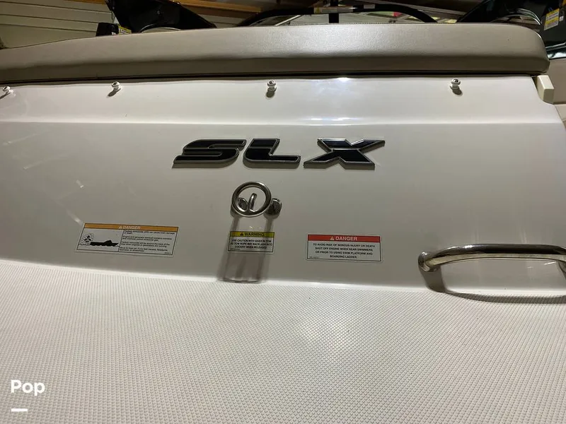 Slide: The Image of Sea Ray SLX 210 2013 - 15781754