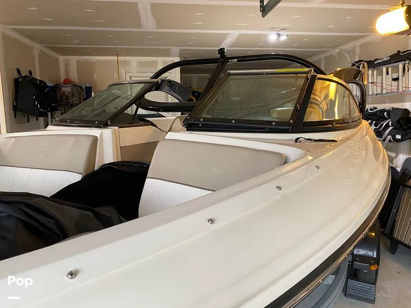 Slide: The Image of Sea Ray SLX 210 2013 - 15781386