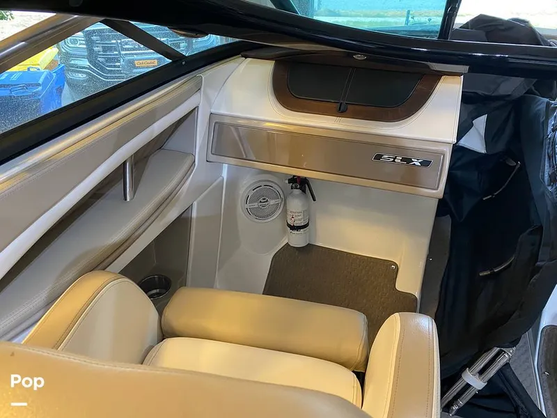 Slide: The Image of Sea Ray SLX 210 2013 - 15781434