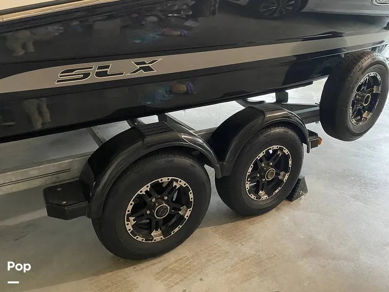 Slide: The Image of Sea Ray SLX 210 2013 - 15781442