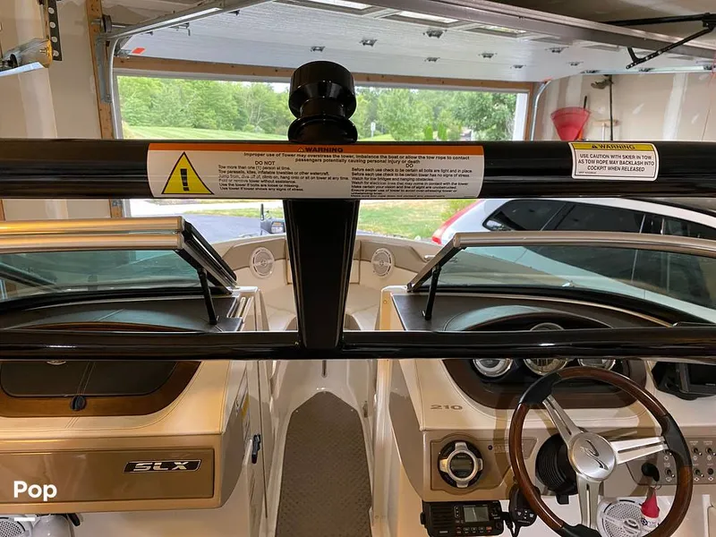 Slide: The Image of Sea Ray SLX 210 2013 - 15781458