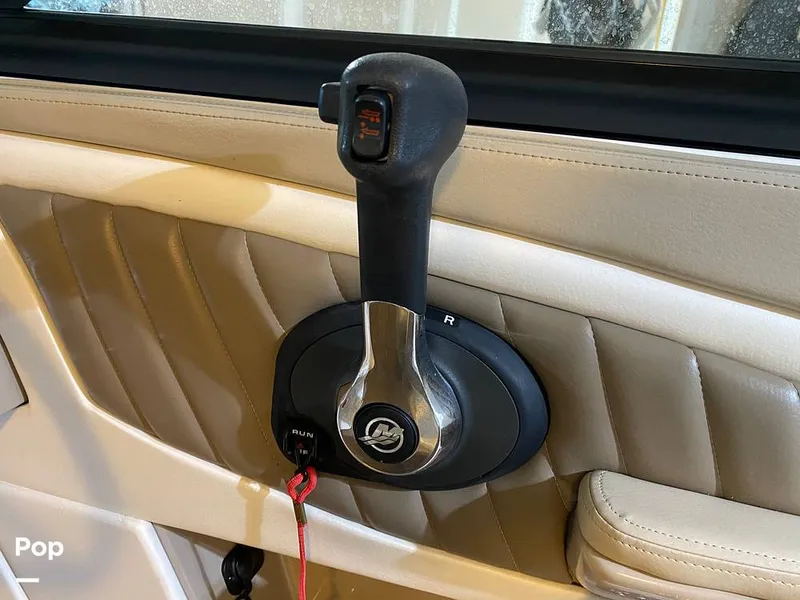 Slide: The Image of Sea Ray SLX 210 2013 - 15781460