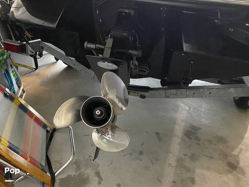 Slide: The Image of Sea Ray SLX 210 2013 - 15781714