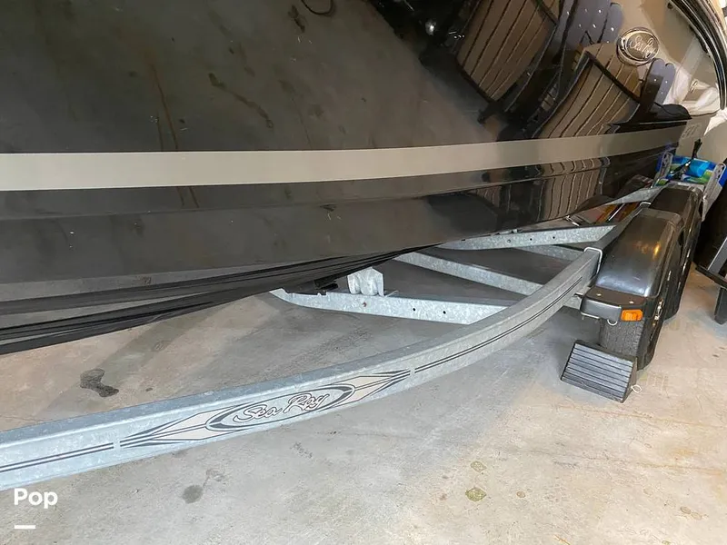 Slide: The Image of Sea Ray SLX 210 2013 - 15781720