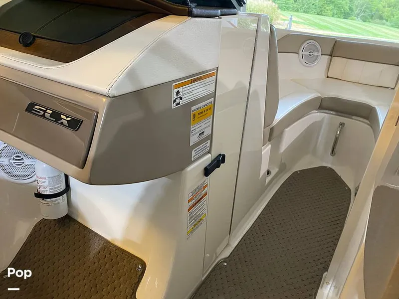 Slide: The Image of Sea Ray SLX 210 2013 - 15781735