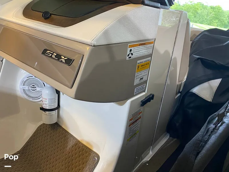 Slide: The Image of Sea Ray SLX 210 2013 - 15781739