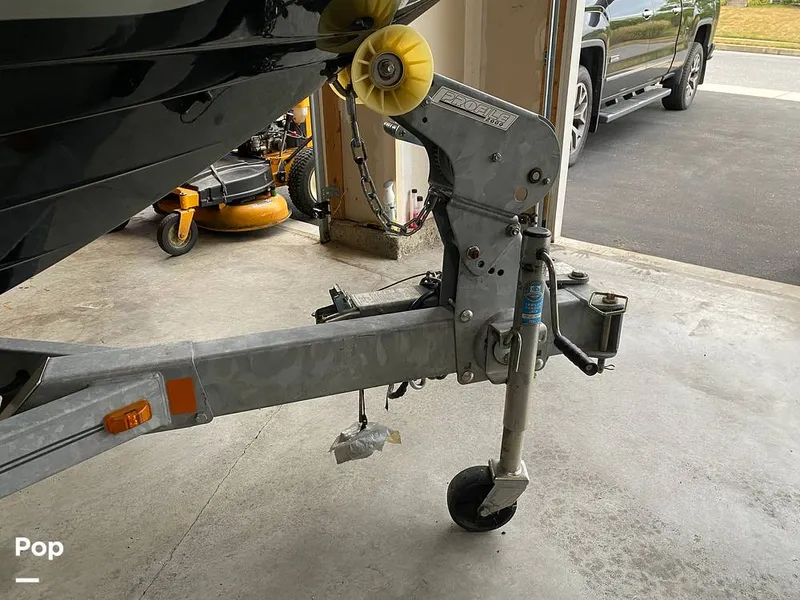 Slide: The Image of Sea Ray SLX 210 2013 - 15781747