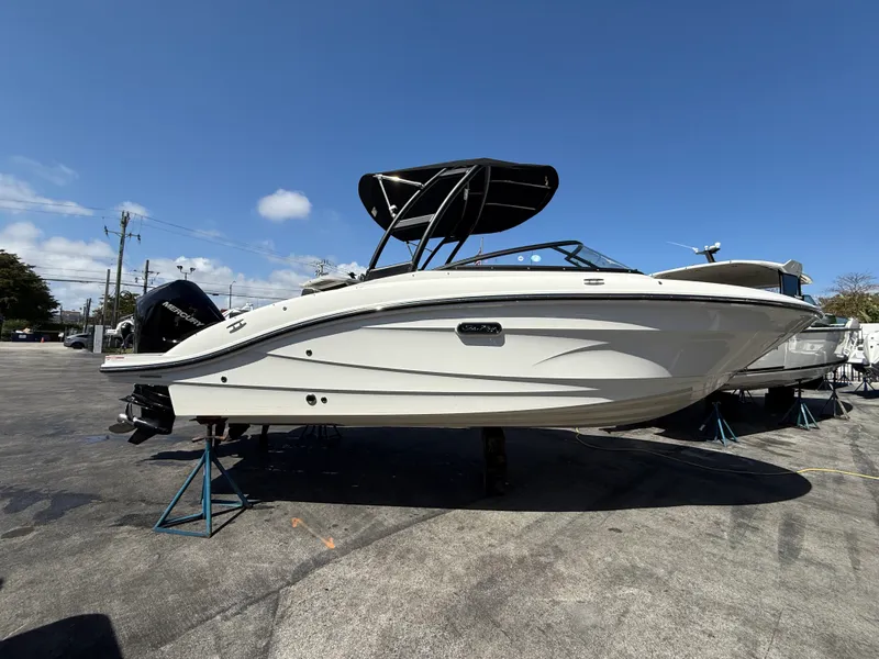 Slide: The Image of Sea Ray SPX 210 Outboard 2026 - 1