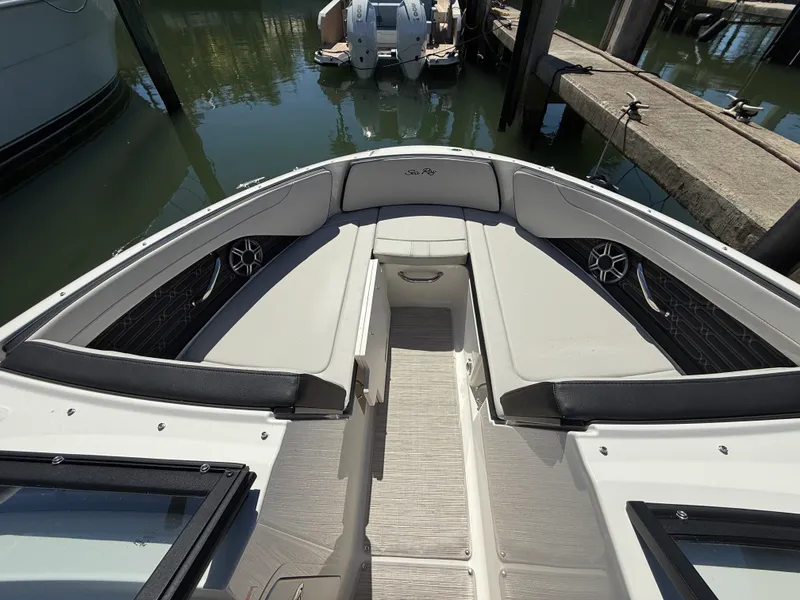 Slide: The Image of Sea Ray SPX 210 Outboard 2026 - 14