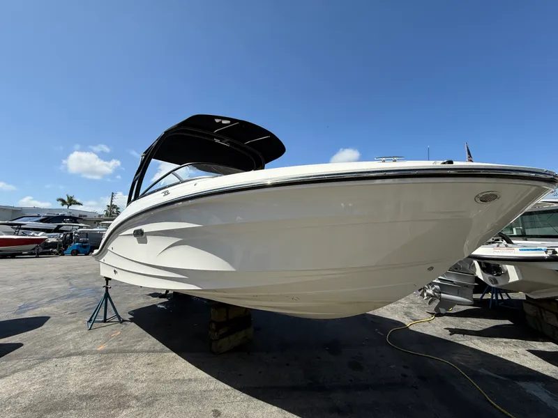 Slide: The Image of Sea Ray SPX 210 Outboard 2026 - 2