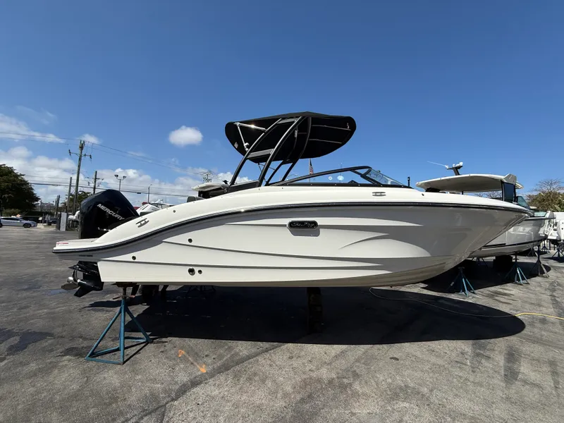 Slide: The Image of Sea Ray SPX 210 Outboard 2026 - 3