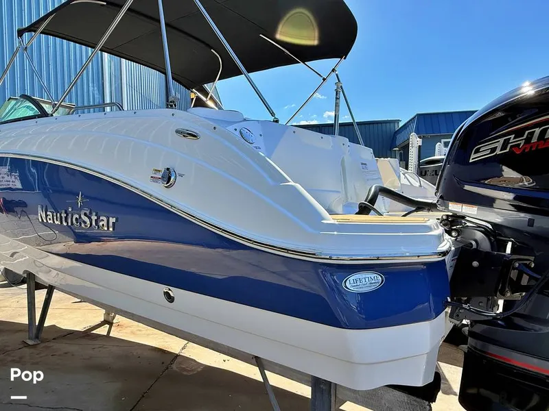 Slide: The Image of NauticStar 243 DC 2022 - 15957539