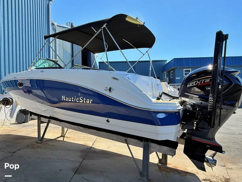 Slide: The Image of NauticStar 243 DC 2022 - 15957430