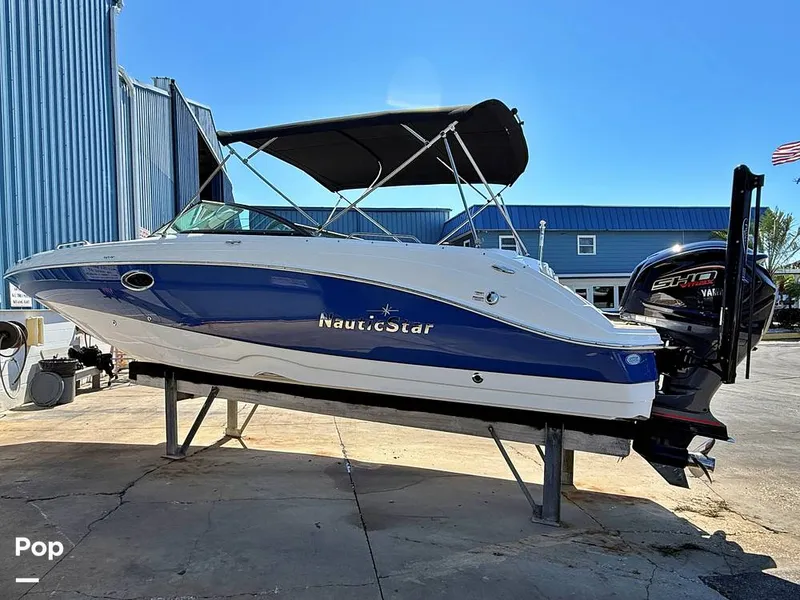 Slide: The Image of NauticStar 243 DC 2022 - 15957431