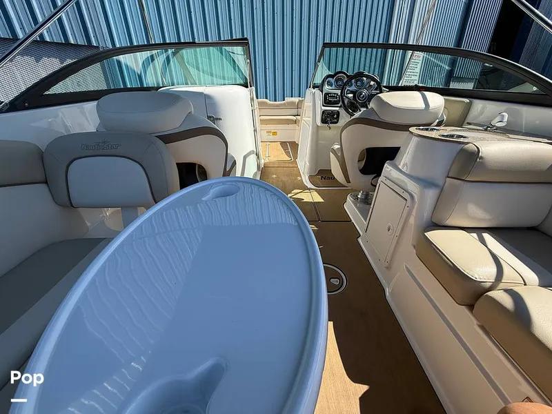 Slide: The Image of NauticStar 243 DC 2022 - 15957471