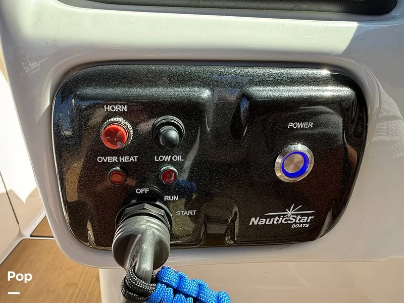 Slide: The Image of NauticStar 243 DC 2022 - 15957496