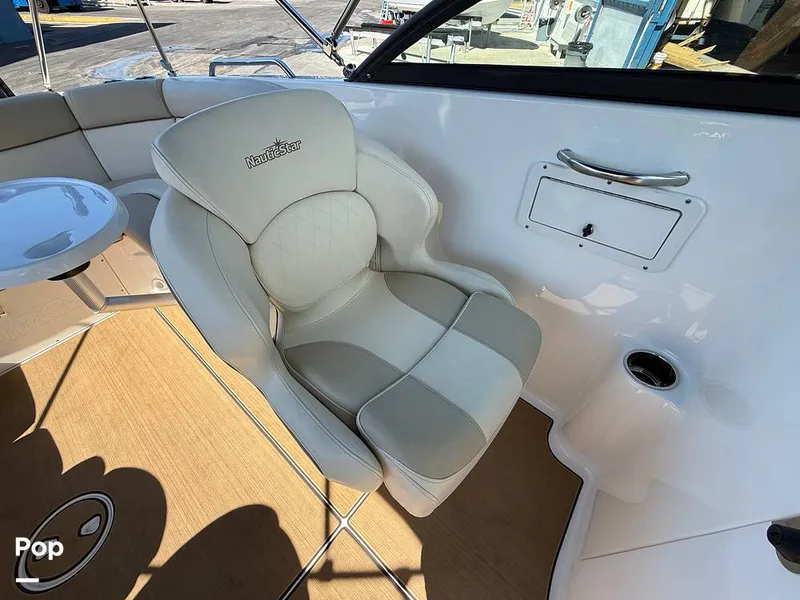 Slide: The Image of NauticStar 243 DC 2022 - 15957500
