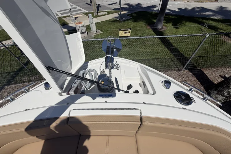 Slide: The Image of Sea Ray SLX 310 Outboard 2026 - 25