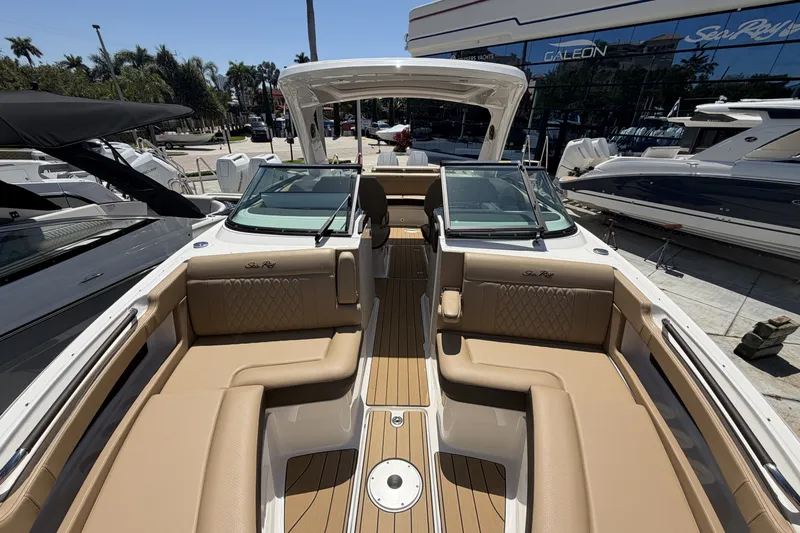 Slide: The Image of Sea Ray SLX 310 Outboard 2026 - 26