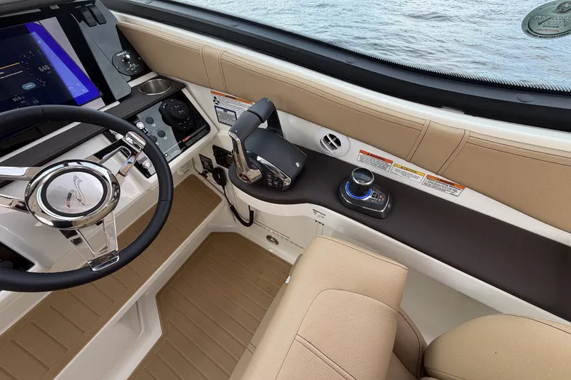 Slide: The Image of Sea Ray Sundancer 320 Outboard 2026 - 27