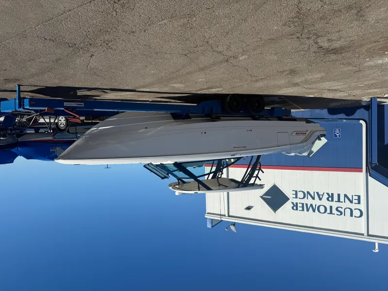 The Image of Boston Whaler 320 VANTAGE 2022 - 0