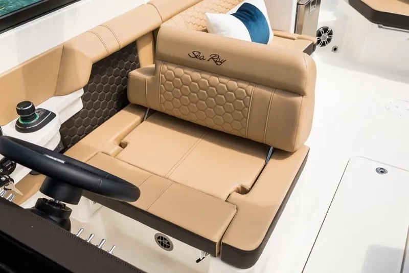 Slide: The Image of Sea Ray SDX 290 Outboard 2026 - 7