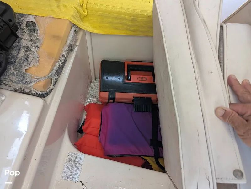 Slide: The Image of Grady-White Seafarer 228 2000 - 15746339