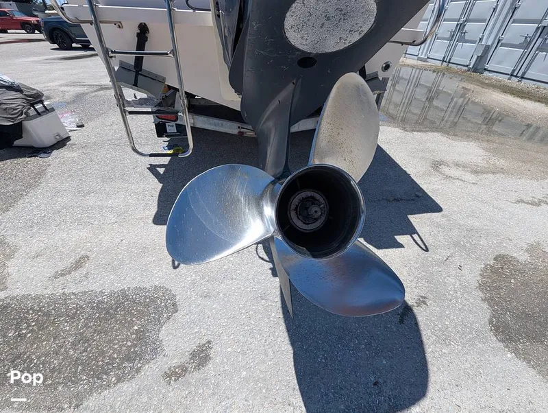 Slide: The Image of Grady-White Seafarer 228 2000 - 15746366