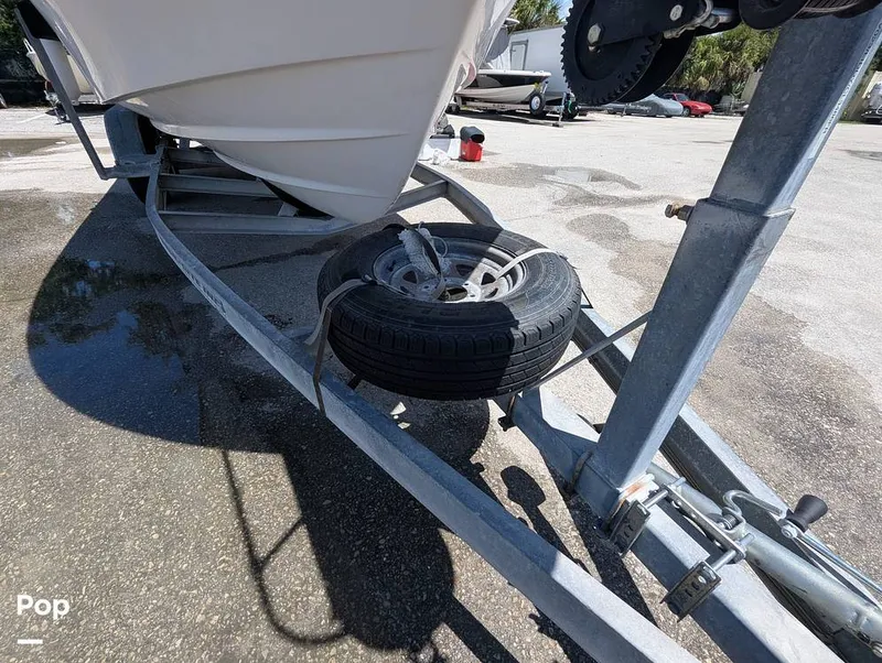 Slide: The Image of Grady-White Seafarer 228 2000 - 15746380