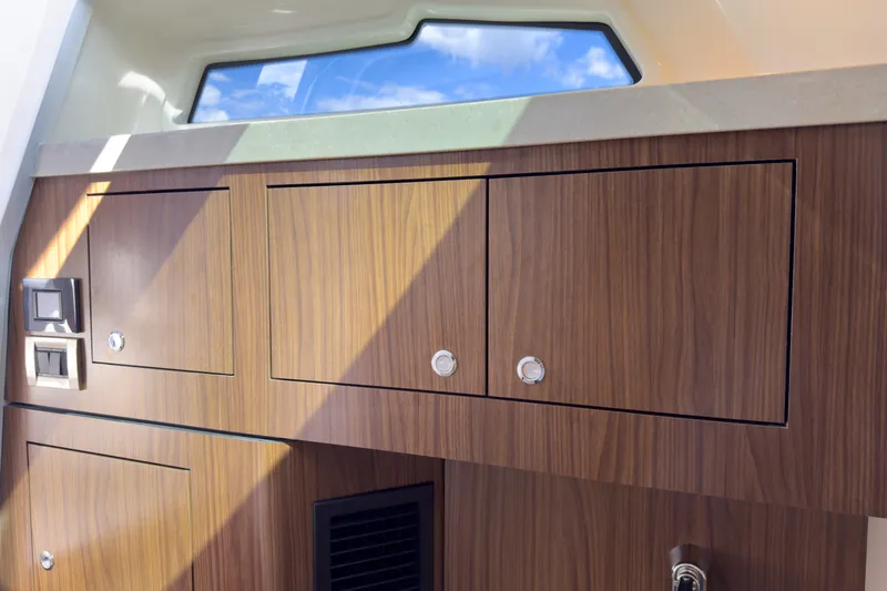 Slide: The Image of Boston Whaler 380 Outrage 2026 - 22