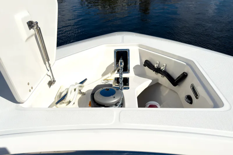 Slide: The Image of Boston Whaler 380 Outrage 2026 - 29