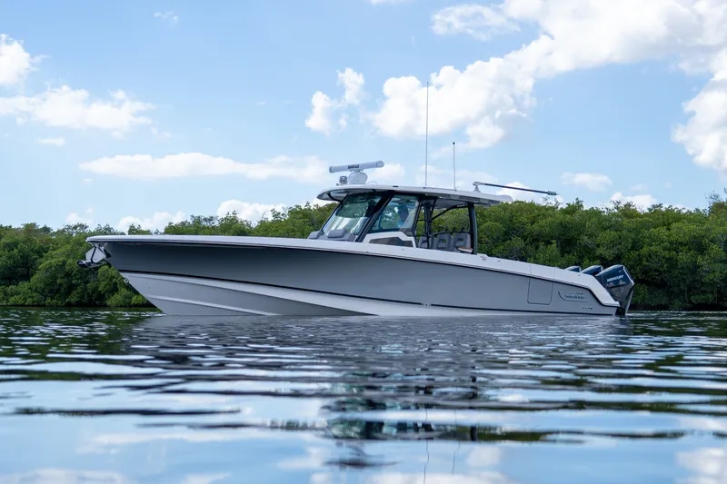 Slide: The Image of Boston Whaler 380 Outrage 2026 - 31