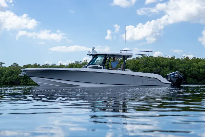 Slide: The Image of Boston Whaler 380 Outrage 2026 - 32