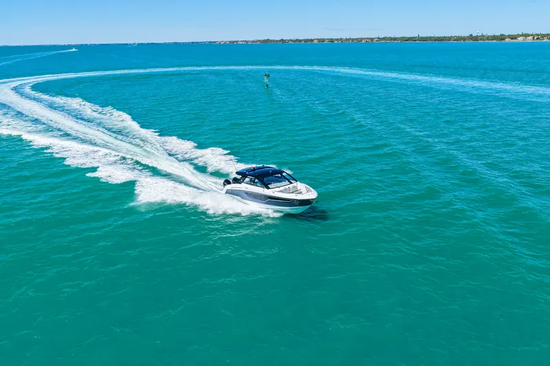 Slide: The Image of Cruisers 42 GLS Outboard 2026 - 26