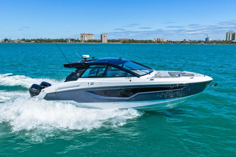 Slide: The Image of Cruisers 42 GLS Outboard 2026 - 50