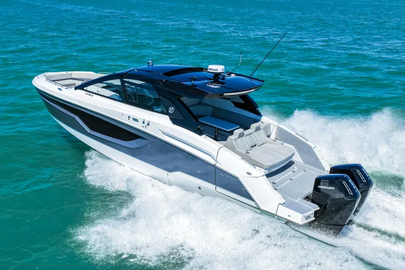 Slide: The Image of Cruisers 42 GLS Outboard 2026 - 59