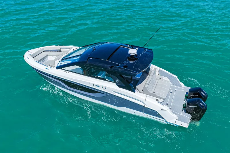Slide: The Image of Cruisers 42 GLS Outboard 2026 - 60