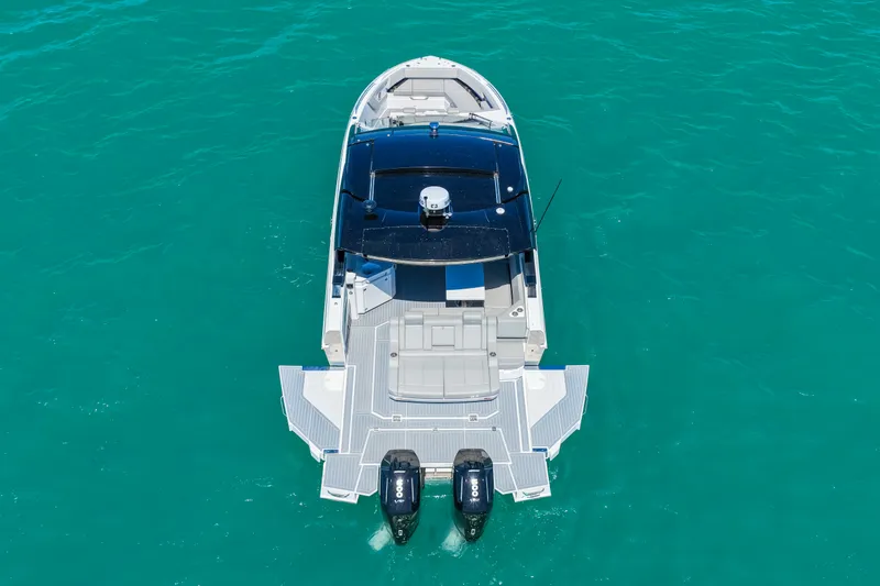 Slide: The Image of Cruisers 42 GLS Outboard 2026 - 69