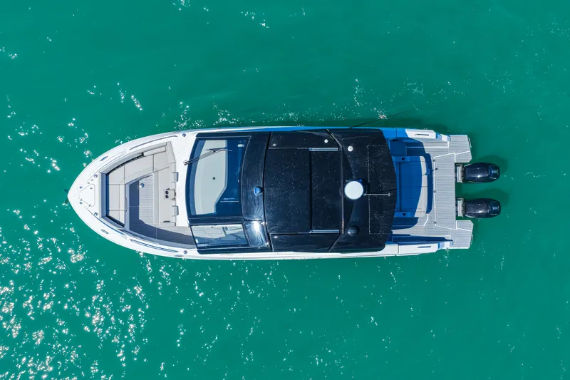 Slide: The Image of Cruisers 42 GLS Outboard 2026 - 75