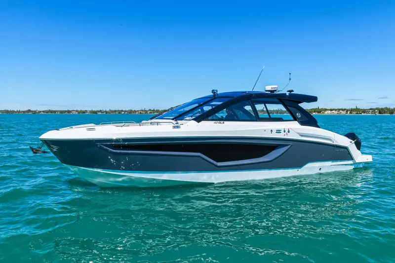 Slide: The Image of Cruisers 42 GLS Outboard 2026 - 84