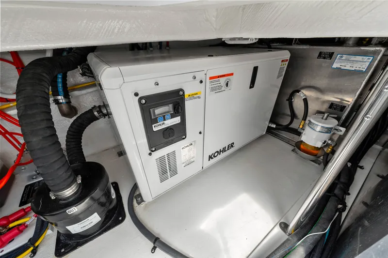 Slide: The Image of Cruisers 42 GLS Outboard 2026 - 89