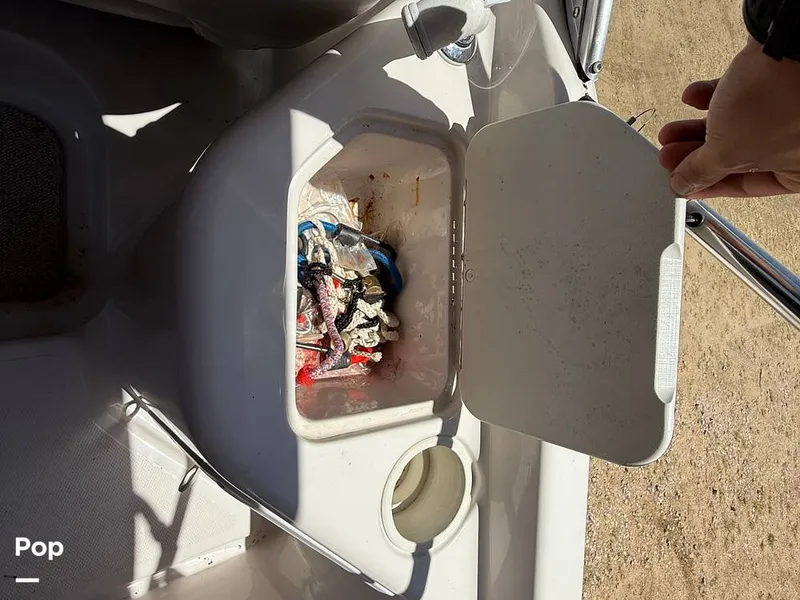 Slide: The Image of Hurricane 217SD 2002 - 15954572