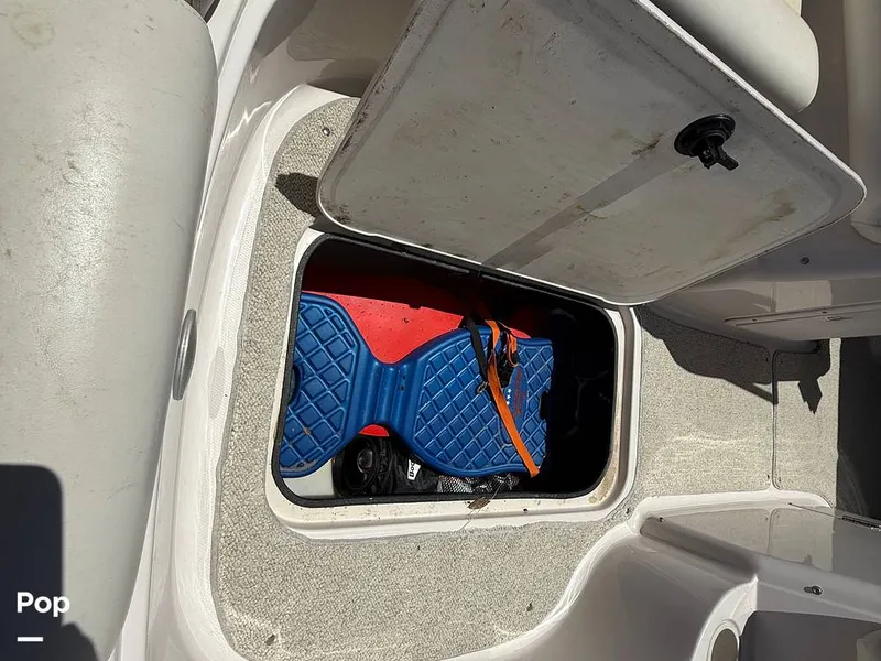 Slide: The Image of Hurricane 217SD 2002 - 15954576