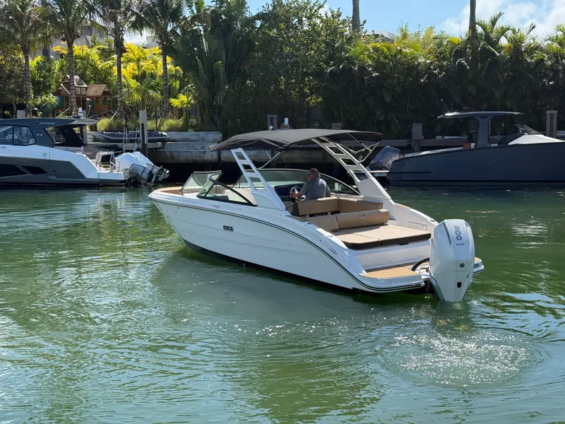 Slide: The Image of Sea Ray SDX 270 Outboard 2026 - 4