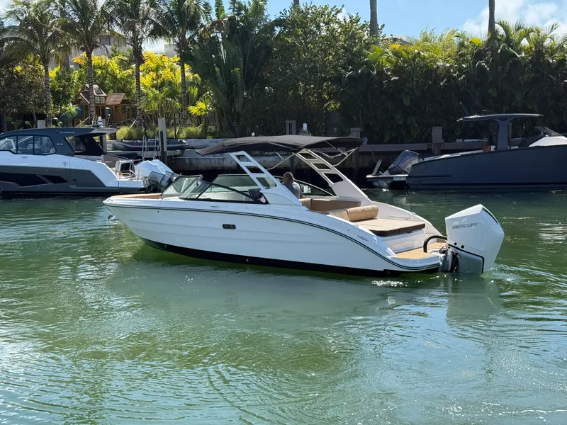Slide: The Image of Sea Ray SDX 270 Outboard 2026 - 9
