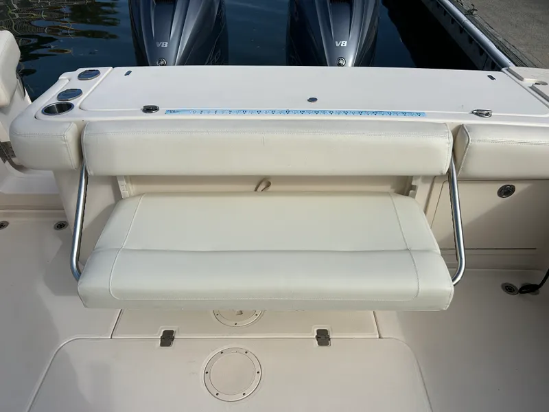 Slide: The Image of Grady-White Express 330 2021 - 12