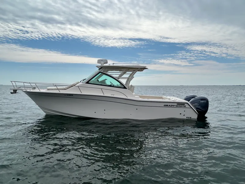 Slide: The Image of Grady-White Express 330 2021 - 2