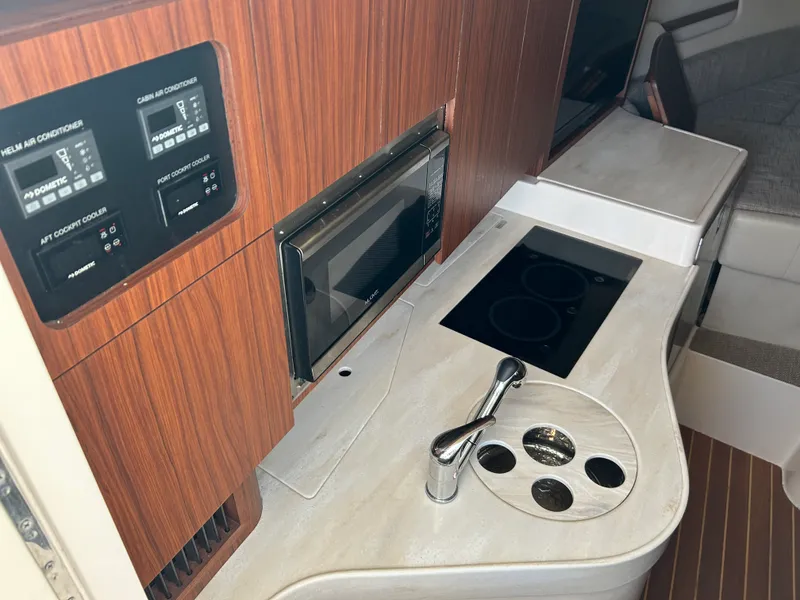 Slide: The Image of Grady-White Express 330 2021 - 24