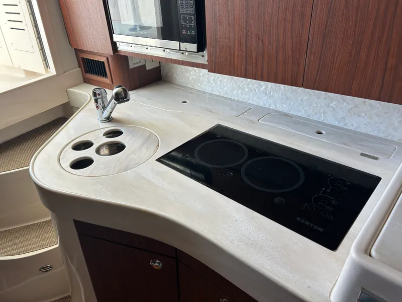 Slide: The Image of Grady-White Express 330 2021 - 27