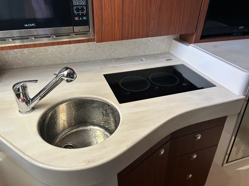 Slide: The Image of Grady-White Express 330 2021 - 37